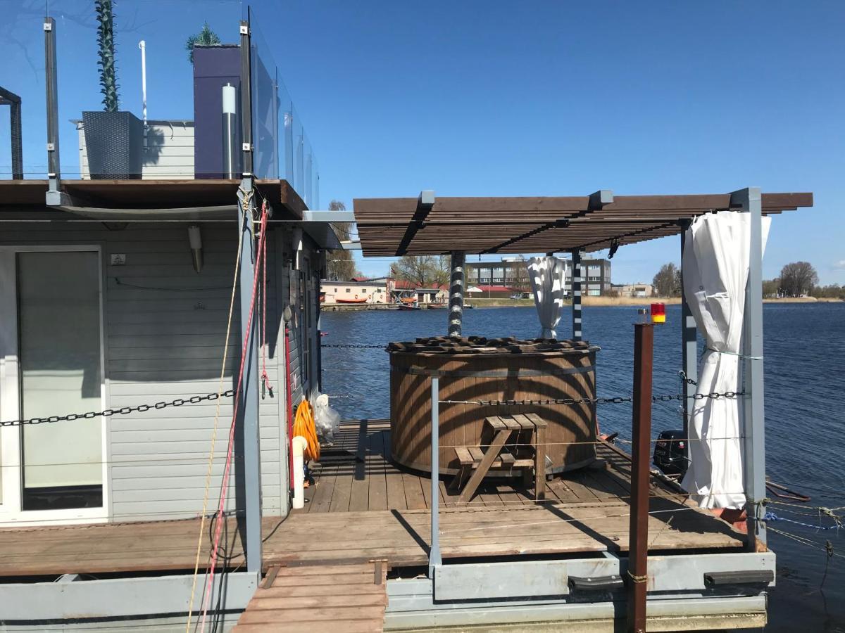 Houseboat On The Water Hotel Liepāja Exterior foto