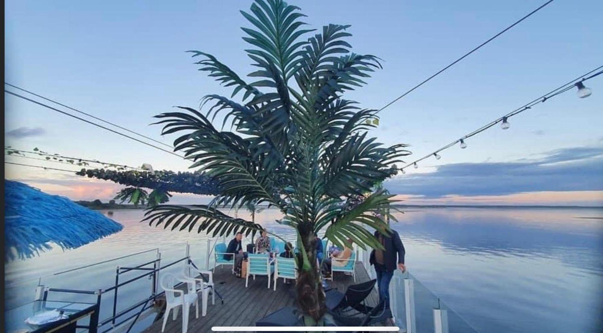 Houseboat On The Water Hotel Liepāja Exterior foto