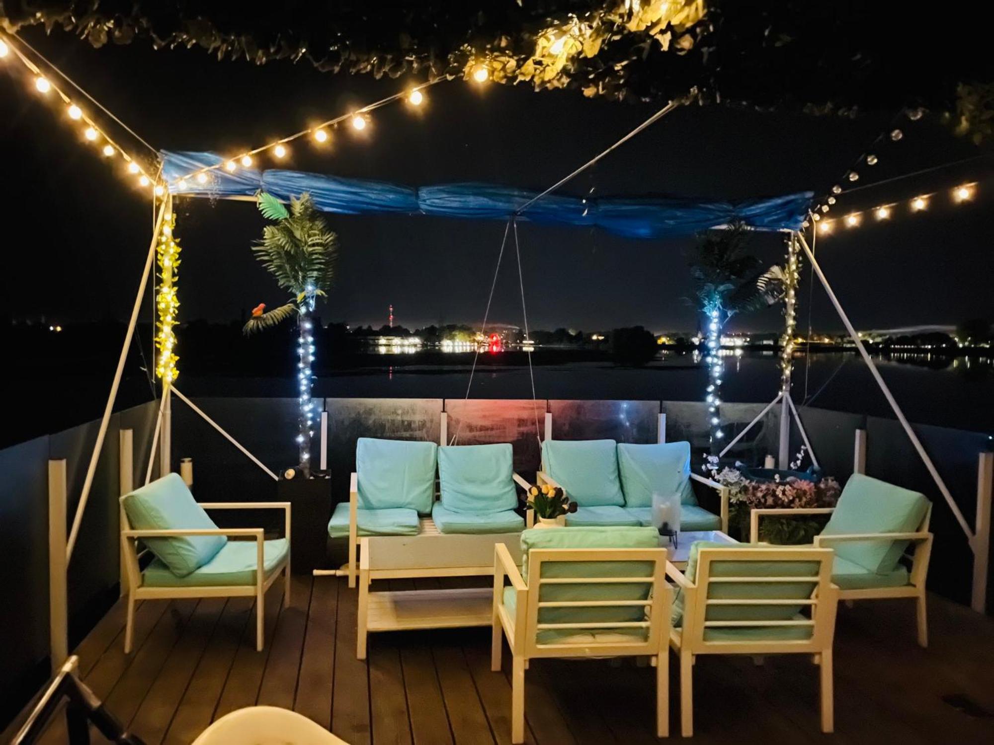 Houseboat On The Water Hotel Liepāja Exterior foto